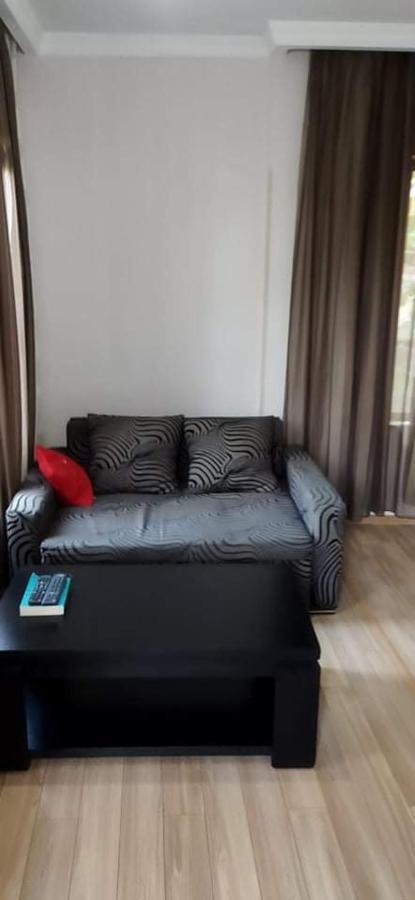 Guesthouse Zeinabi Tbilisi Luaran gambar