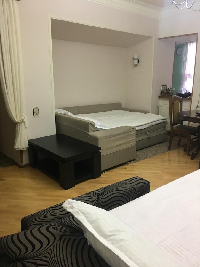 Guesthouse Zeinabi Tbilisi Luaran gambar